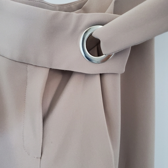 NWOT Dynamite Belted Nude Culottes - Picture 4 of 5